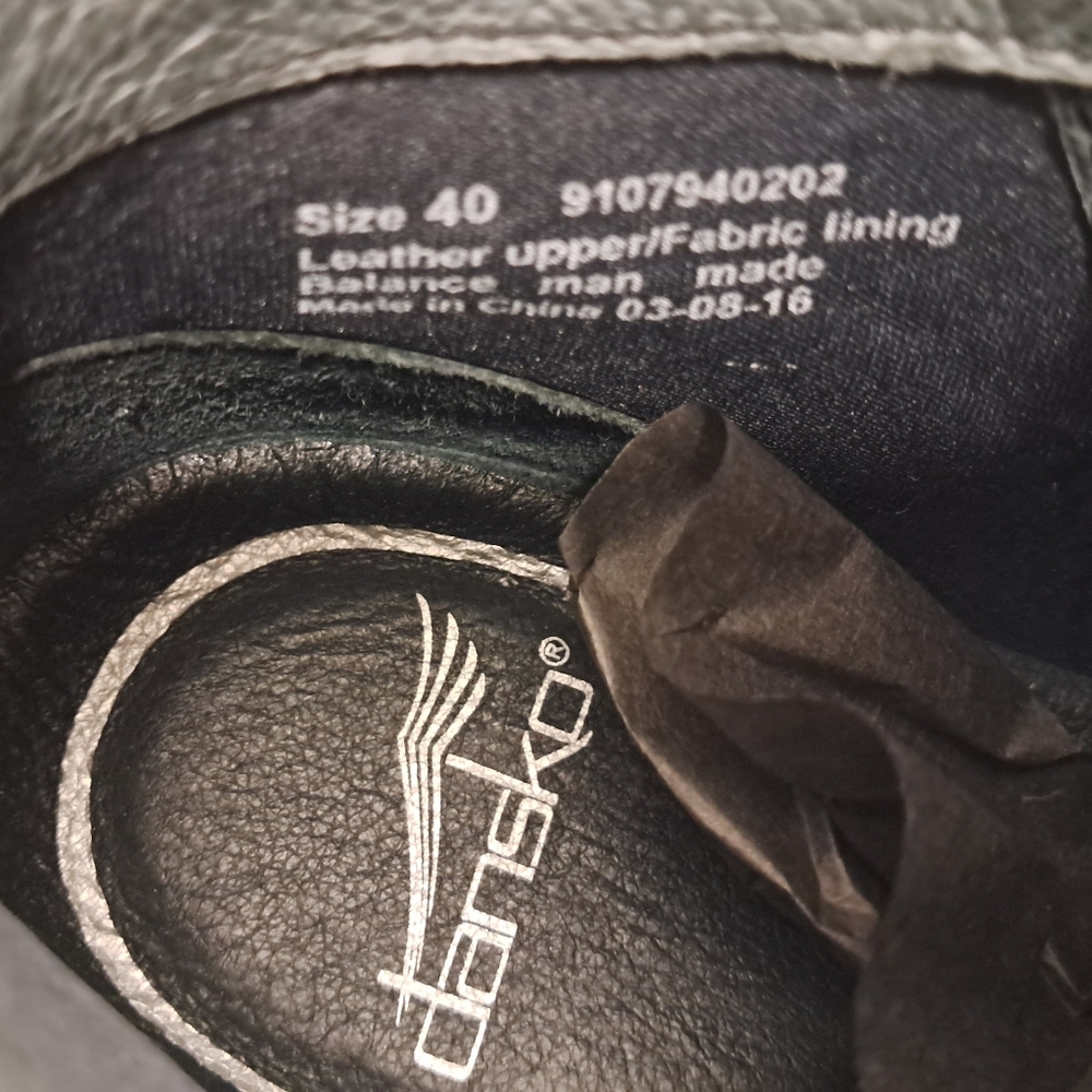 Like New Women's Danskos Size 9.5-10 - Picture 7 of 7